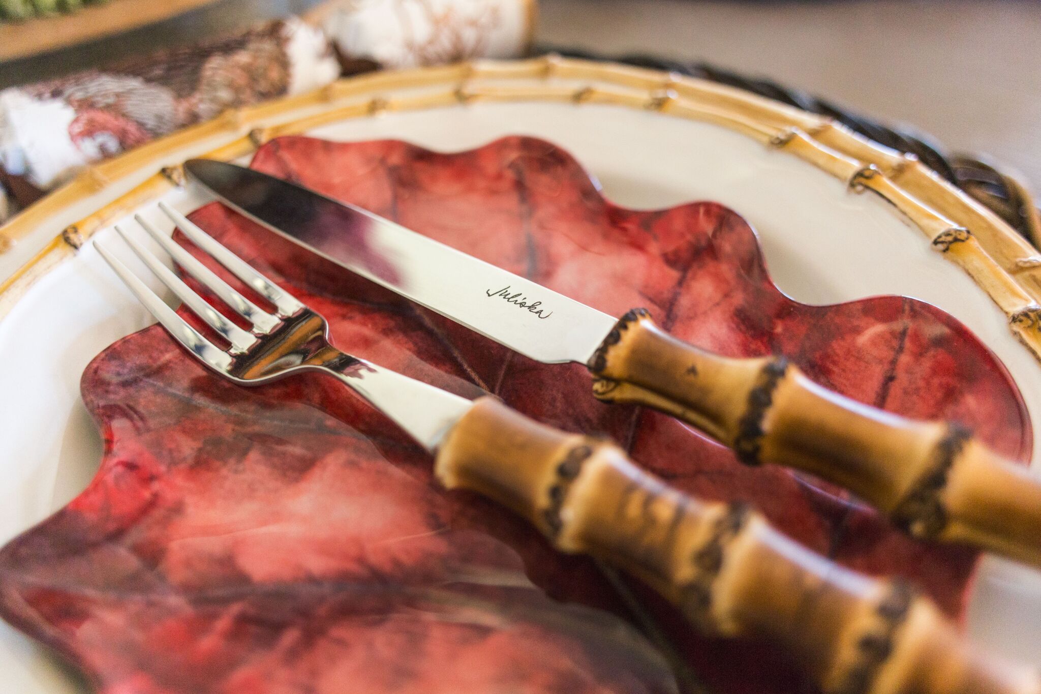 Thanksgiving Table Setting Tips - It's all about the tableware from Juliska