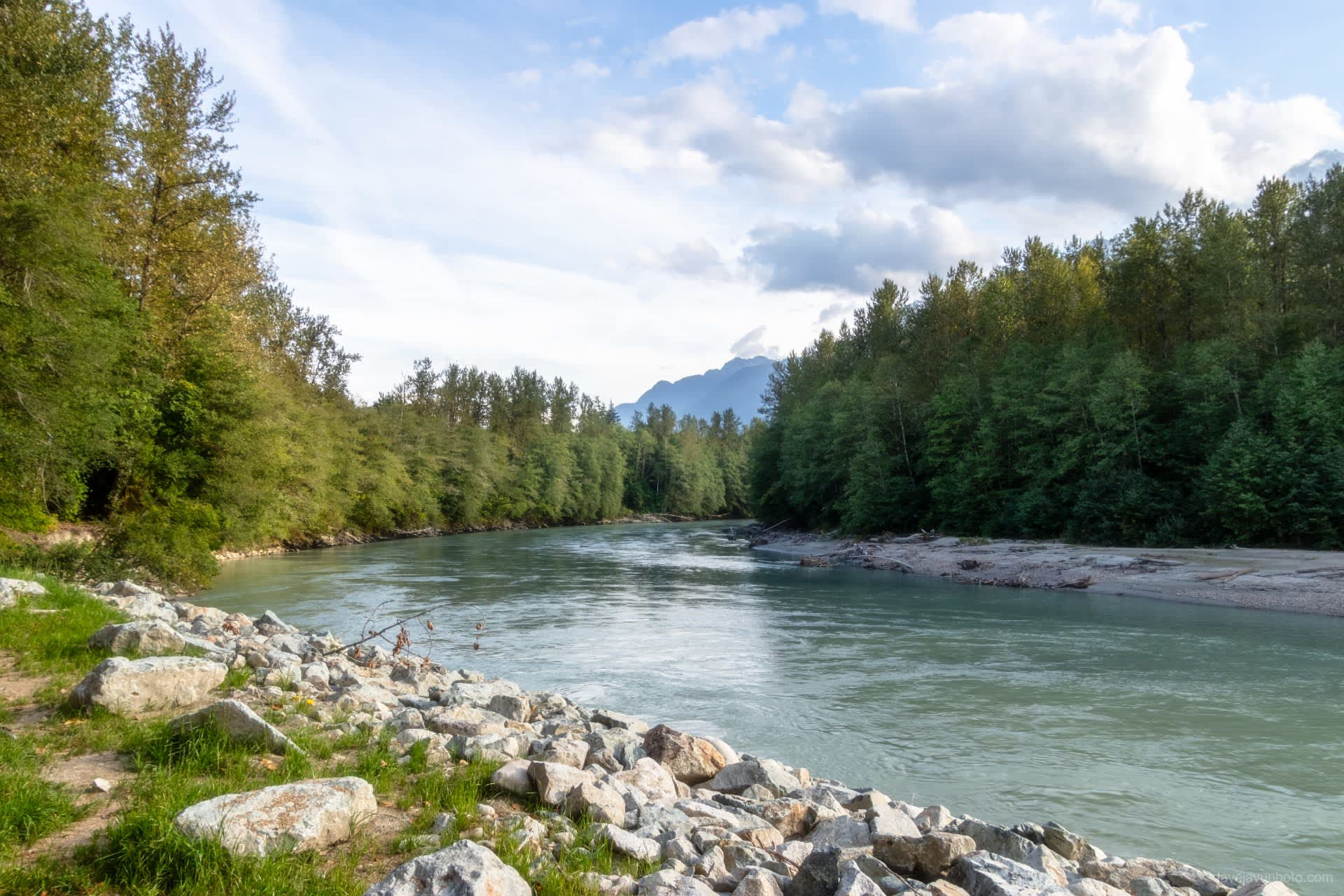 Squamish River at Hideaway Recreation Site