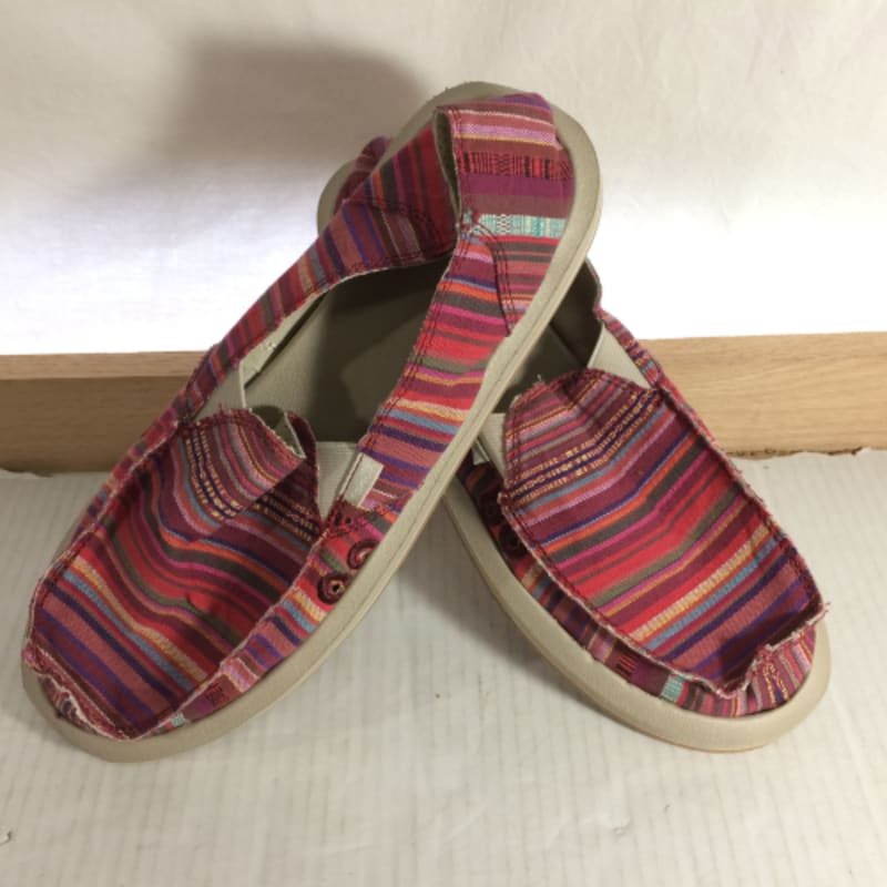 Sanuk  Sanuk womens shoes, Sanuk shoes, Striped sandals