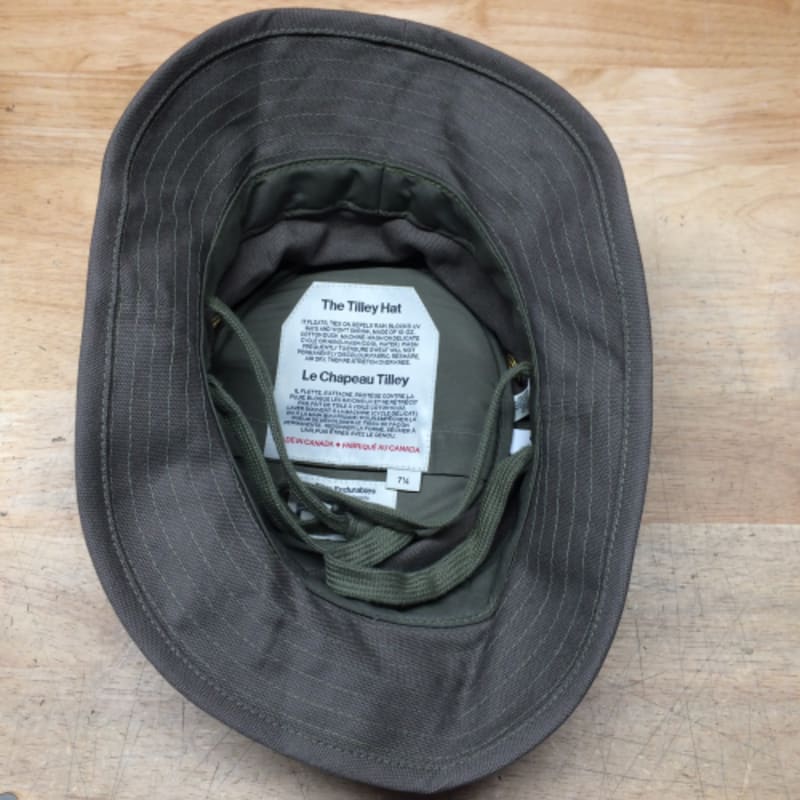 Tilley sales hat box