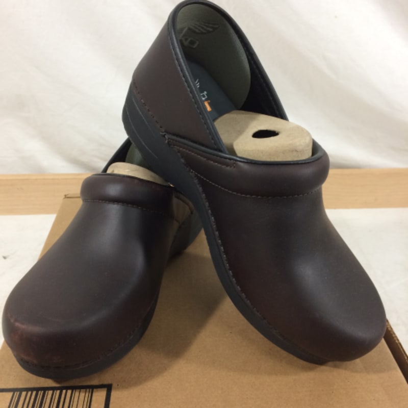 Dansko clogs price hot sale