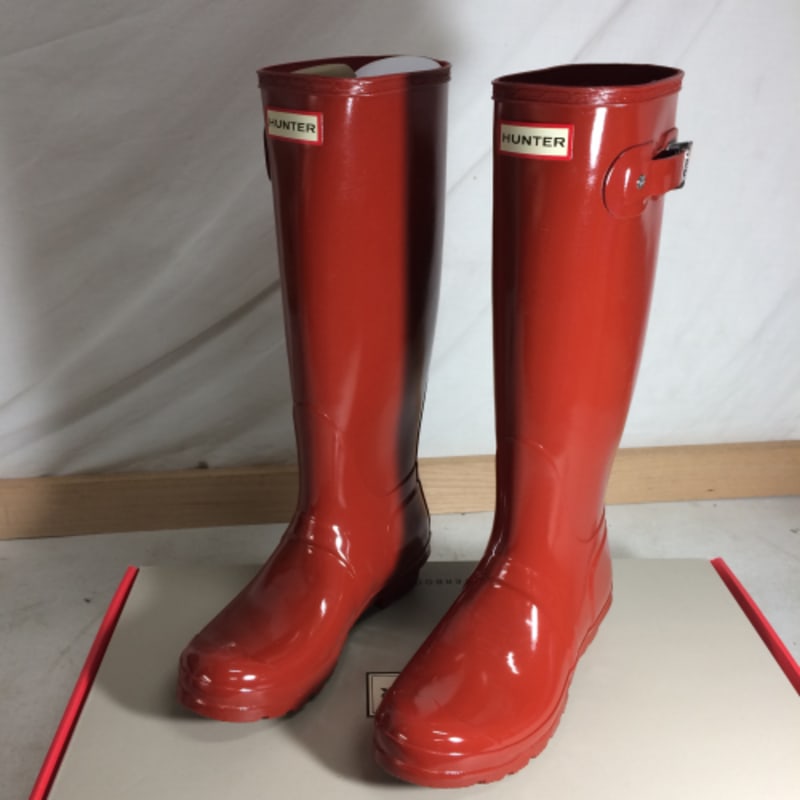 Hunter rain on sale boots red gloss