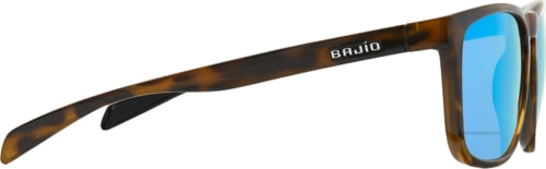 BAJICAL141021-3