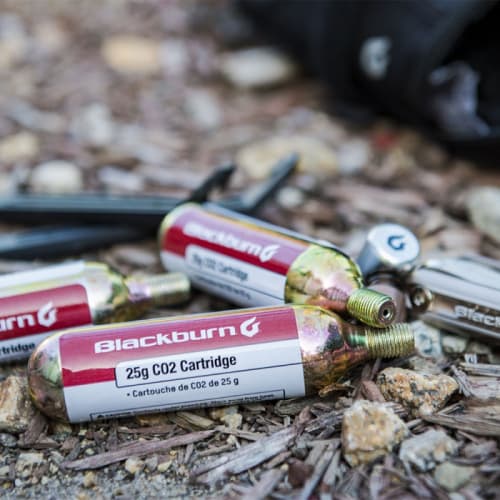 BLAC7085444-blackburn-threaded-25g-c02-3pack-on-trail