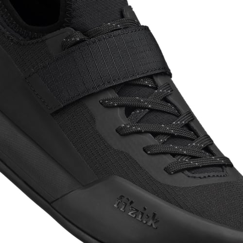 FIZIF2016400-fizik-gravita-tensor-black-shoes-5-dh-laceup-closure_1_1