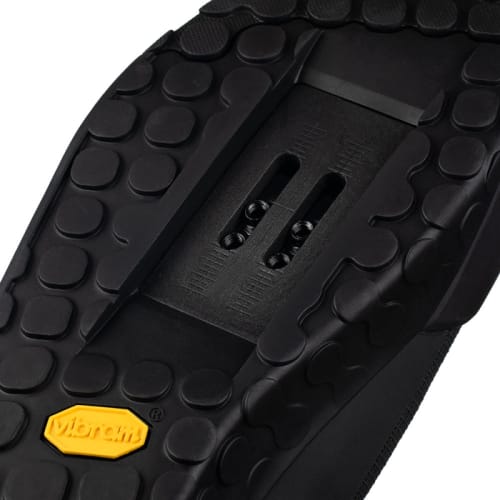 FIZIF2016400-fizik-gravita-tensor-black-shoes-6-dh-clipless-outsole_1_1