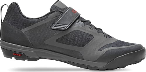 GIRO7110945-giro-ventana-fastlace-dirt-shoe-black-dark-shadow-profile