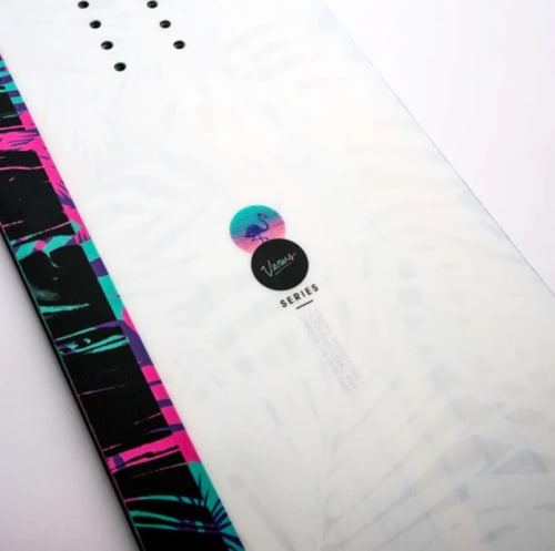 NIDEN25SNWVENXX1431-High-Nidecker-Snowboard-Venus-2024-2025-studio-4
