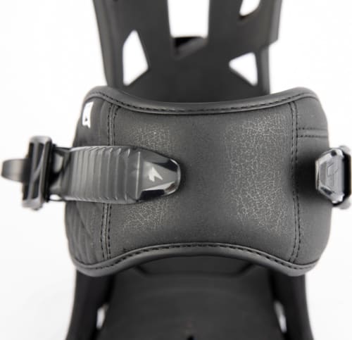 NITRN836484001M-836484-001_Staxx_Black_Detail-4