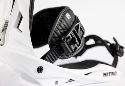 NITRN836484002L-836484-002_Staxx_White_Detail-3
