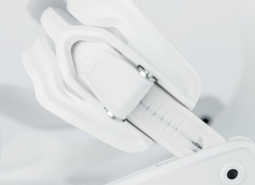 NITRN836533002XS-836528-002_Charger-Micro_White_Detail-4