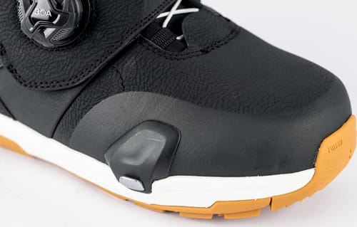 NITRN848716001M9-848716-001_Venture-TLS-Step-On_Black_Detail-6