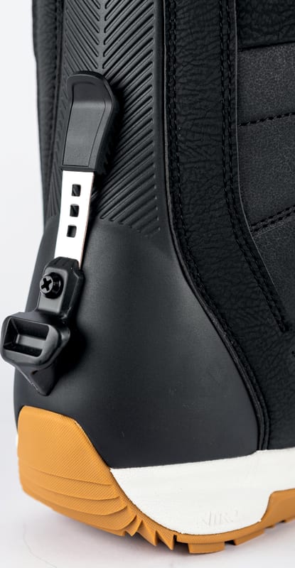 NITRN848716001M9-848716-001_Venture-TLS-Step-On_Black_Detail-8