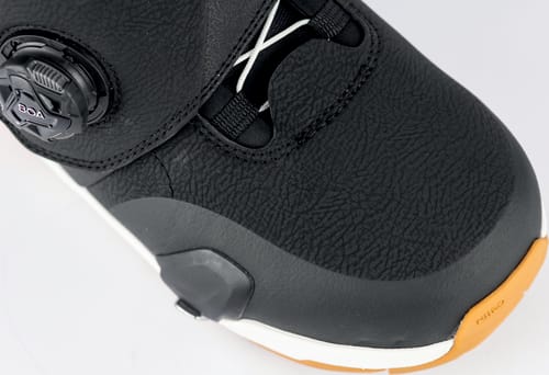 NITRN848716001M9-848716-001_Venture-TLS-Step-On_Black_Detail-9