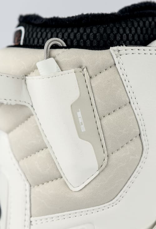 NITRN848721002W10-848721-002_Cave-TLS-Step-On_White_Detail-6