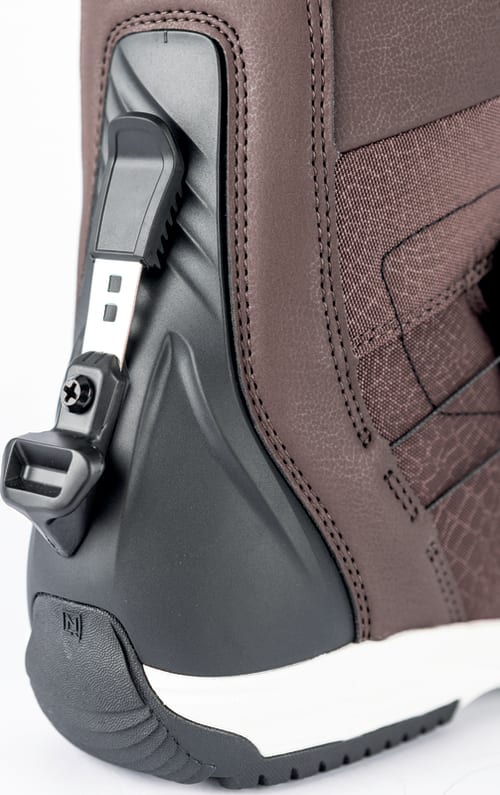 NITRN848726002W10-848726-002_Monarch-TLS-Step-On_Port_Detail-6
