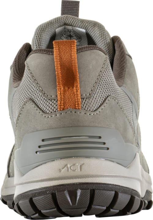 OBOZ76101SANDM10-M_Sypes_Low_Leather_B-DRY_Sandbox_back__38034