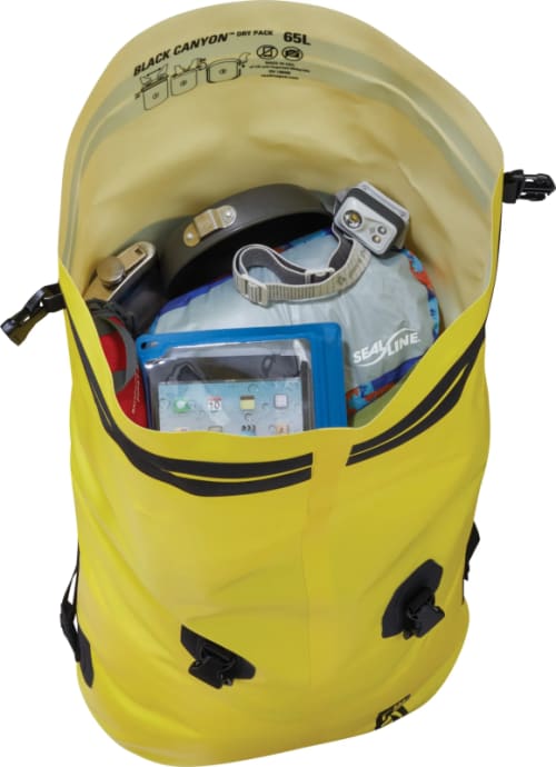 SEAL14064-10918_sealline_black_canyon_dry_pack_65liters_yellow_geared_up