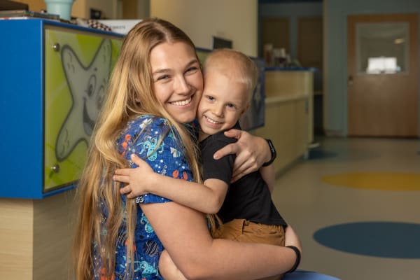 Beachland Elementary 5th-grader battling cancer welcomed home by friends,  fanfare