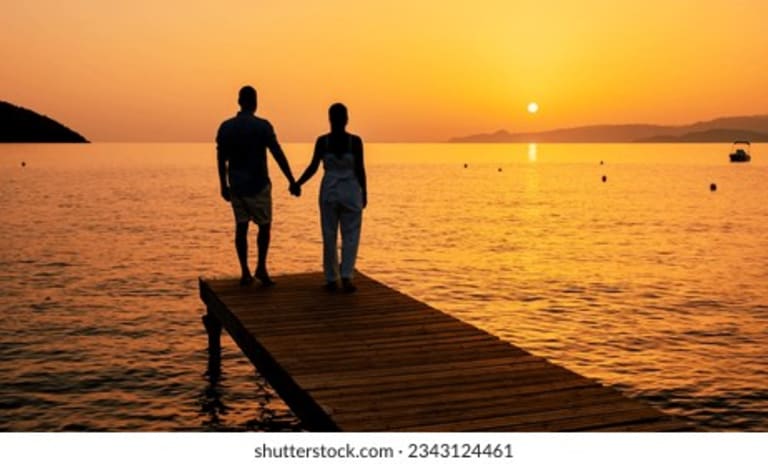 Luxury / Experience

This Valentine’s Day, don’t just celebrate love—experience it ✨
Create unforgettable moments with your special someone 💑💎 — 5D/4N Indonesia Tour Package by Green Apple Travel