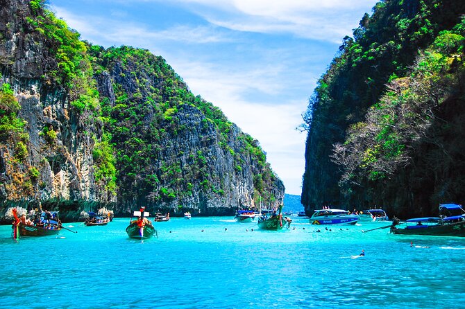 Day 2 - Phuket Highlights — Phi Phi, Phang Nga & Culture (4D/3N) Itinerary