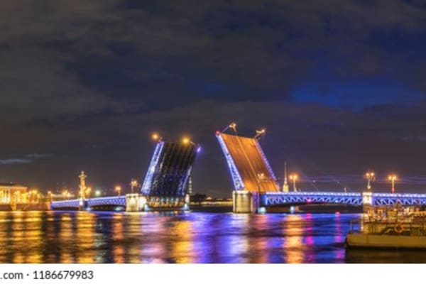 Romantic Saint Petersburg — Private & Curated (Pushka INN 3★)