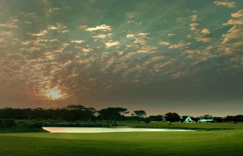 Port Elizabeth Riding Club countries.south africaのPort Elizabeth Golf Clubでゴルフプレー · Greenfee365