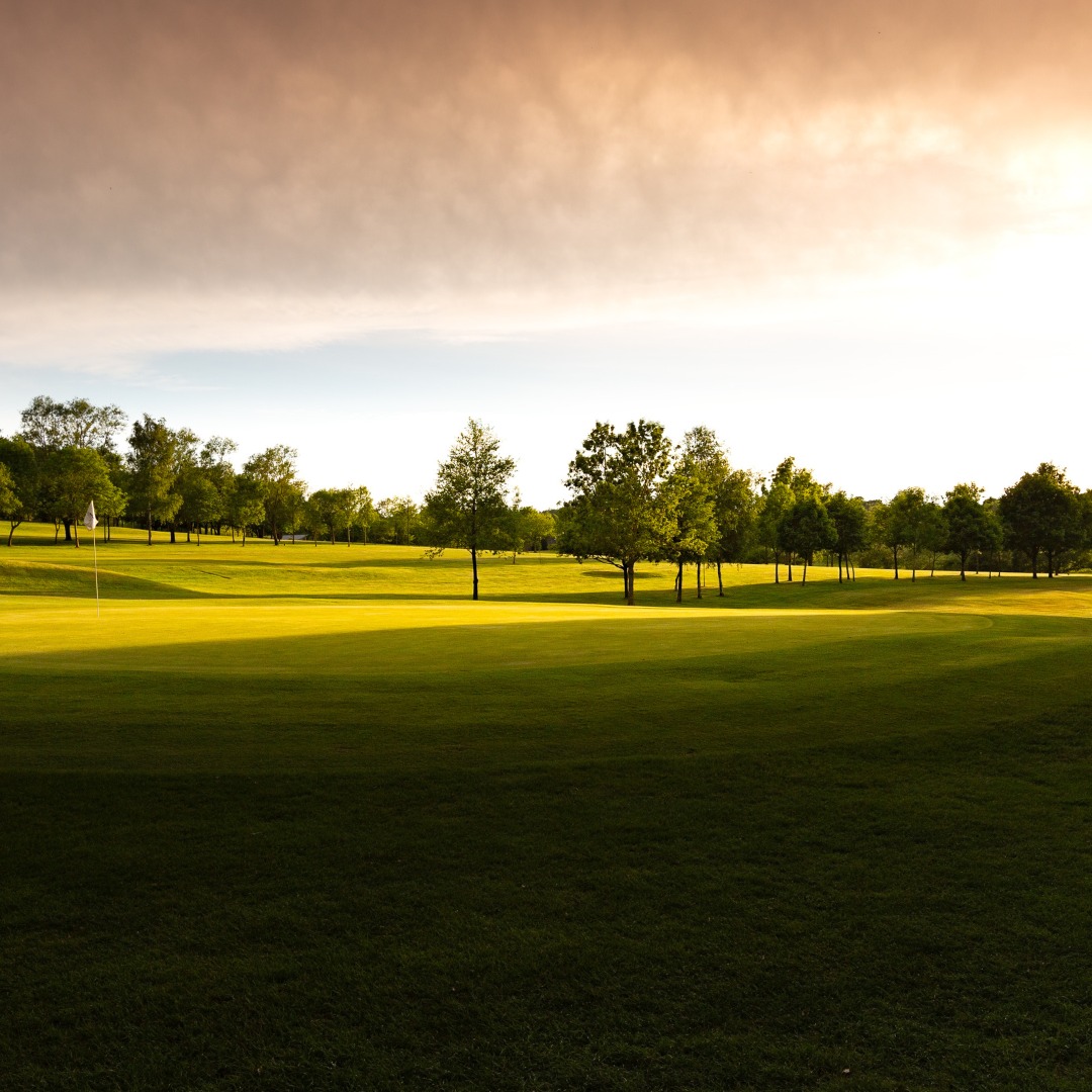 Shadforth Golf 잉글랜드의 Sandford Springs Golf Club - The Park / The Lakes에서 골프 플레이 ...