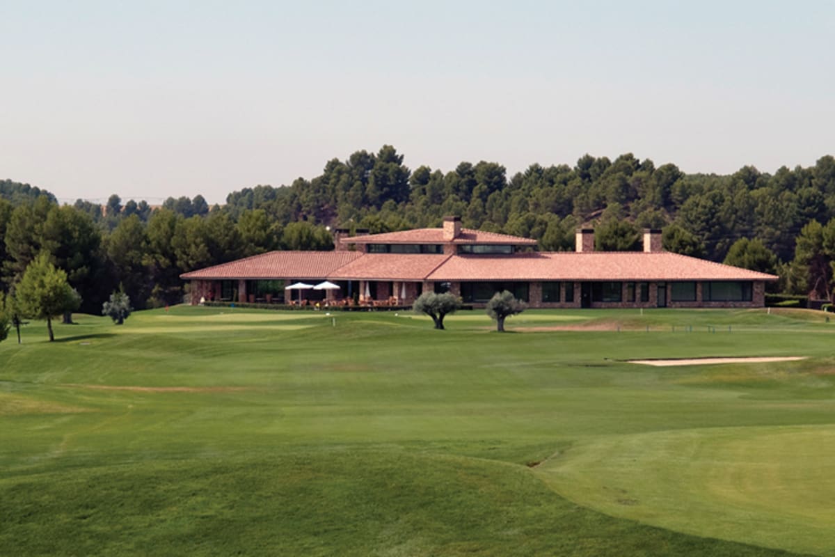 Club de Golf Las Pinaillas cover image