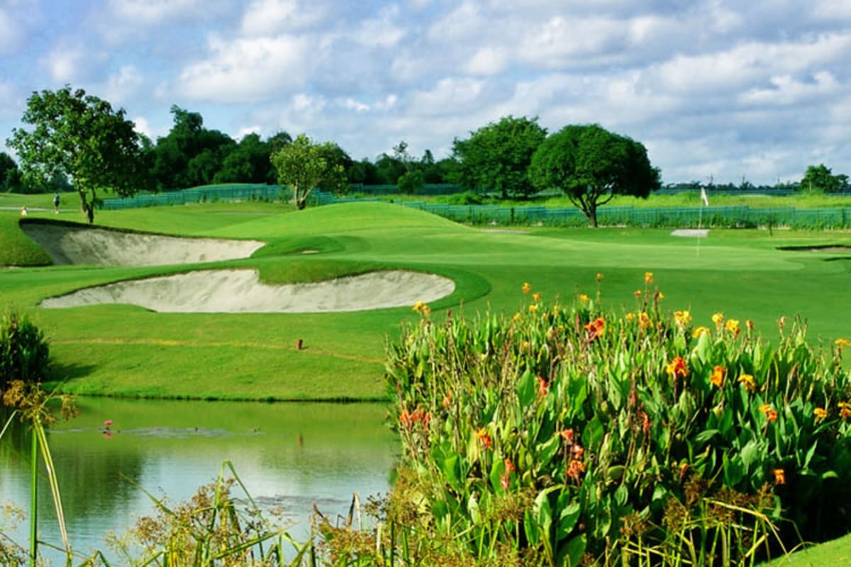 Eagle Ridge Golf & Country Club - Greg Norman cover image