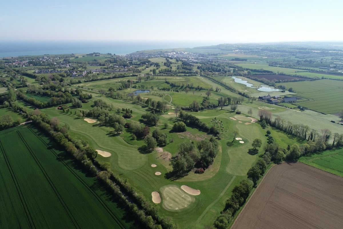 Golf d'Omaha Beach - Le Manoir cover image