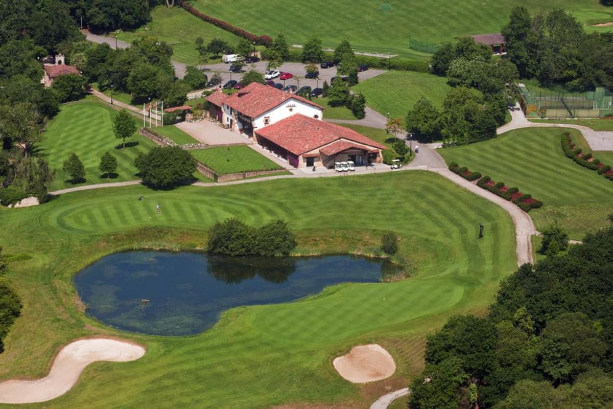 Golf Santa Marina cover image