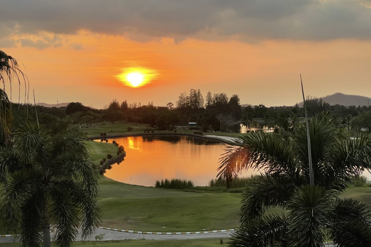 Khao Kheow Country Club B/C cover image