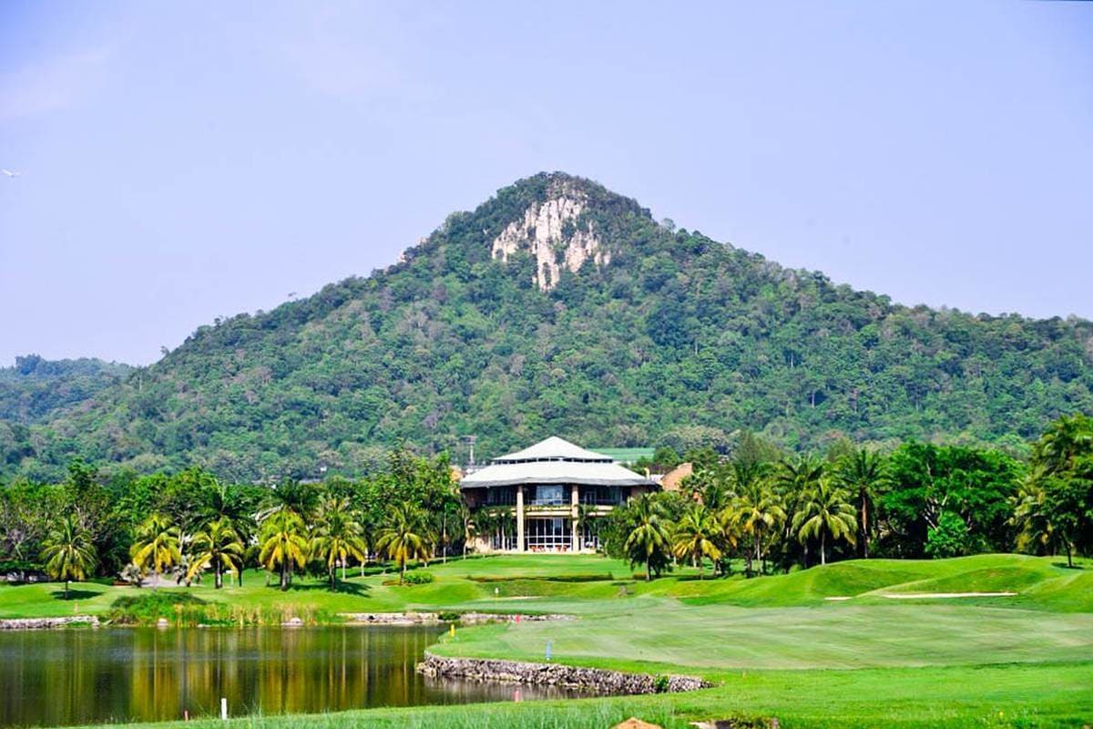 Khao Kheow Country Club A/B cover image
