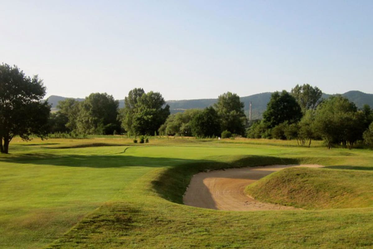 Kotlina Golf Course Terezín cover image