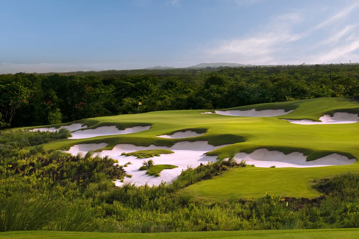 Mission Hills Golf Club - Haikou - Blackstone cover image