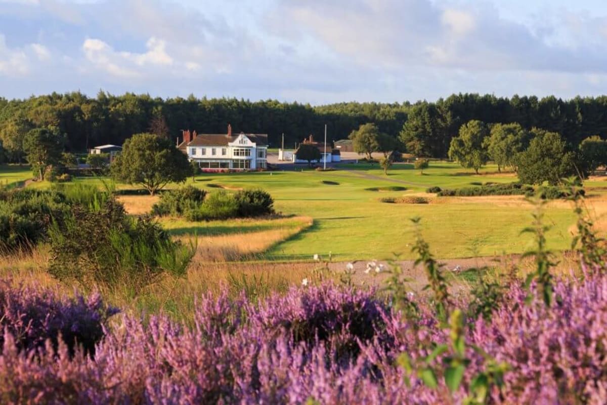 Notts. Golf Club (Hollinwell) cover image