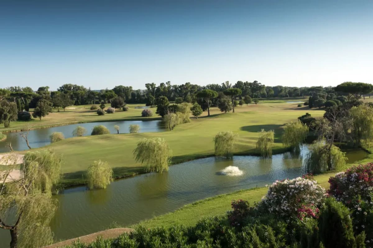 Parco De Medici Golf Club - Bianco/Blu cover image