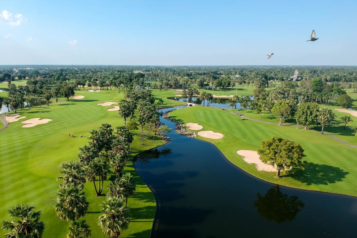 Suwan Golf & Country Club cover image