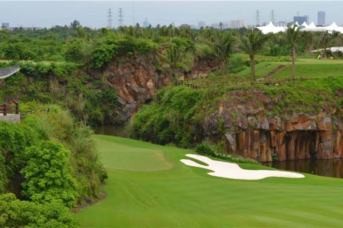 Three Miles Golf Club cover image