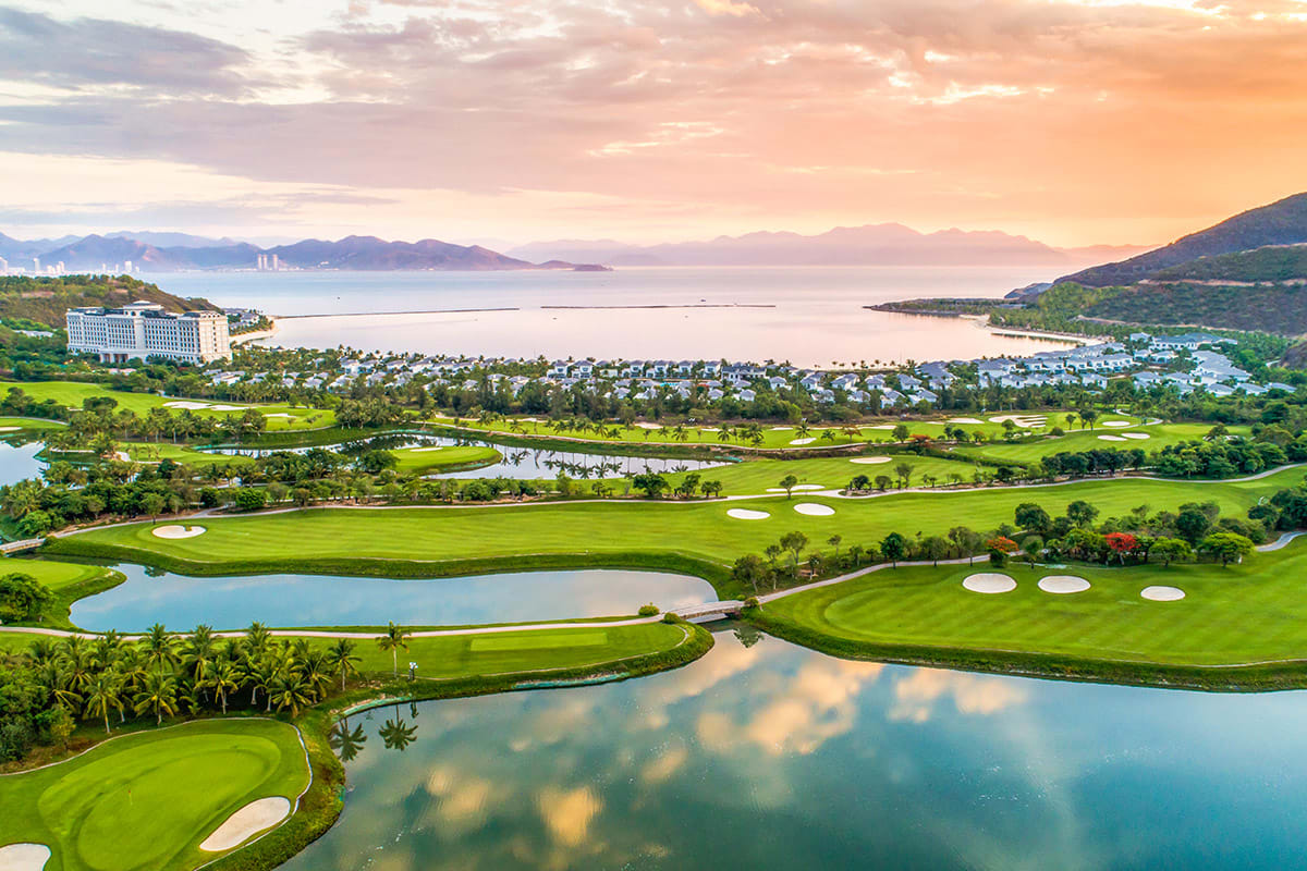 Vinpearl Golf - Nha Trang  cover image