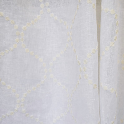 S2611 Winter White Fabric: