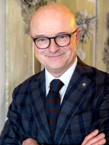 andrea fluttero - conau -raccolta degli abiti usati