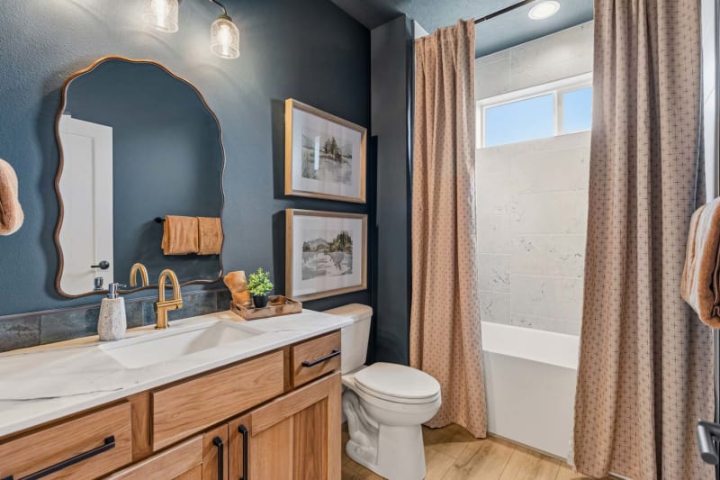 12293 N VALENCIA AVE - Web Ready-9.jpg