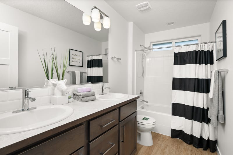 24601 E Blue Ridge Ave-030.jpg