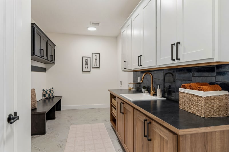 12293 N VALENCIA AVE - Web Ready-14.jpg