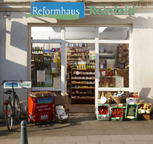 Das Reinfelder Reformhaus hat stets eine große Auswahl an frischer und gesunder Naturkost.