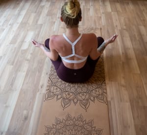 Yogamatte aus Kork mit Mandal Muster
