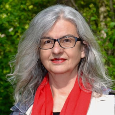 Portrait von Geschäftsführerin Marina Amberg