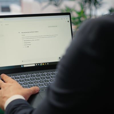ChatGPT Nutzung am Laptop